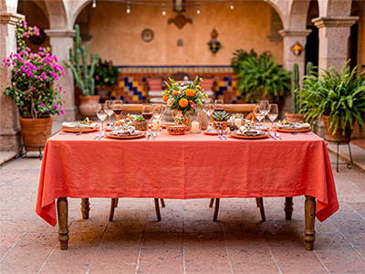 Mantel para mesa de honor
