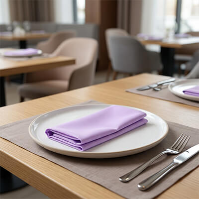Servilleta sobre el plato